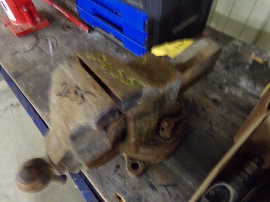 624 Bench Vise (2655)