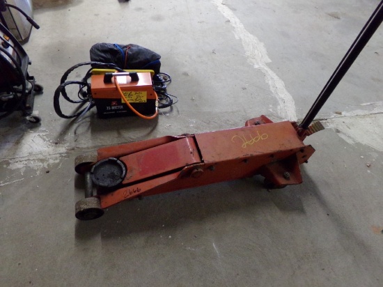 Large Red Floor Jack (2666)