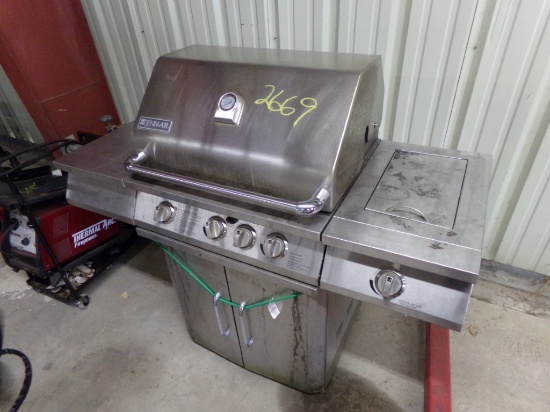 Jenn Air Gas Grill (2669)