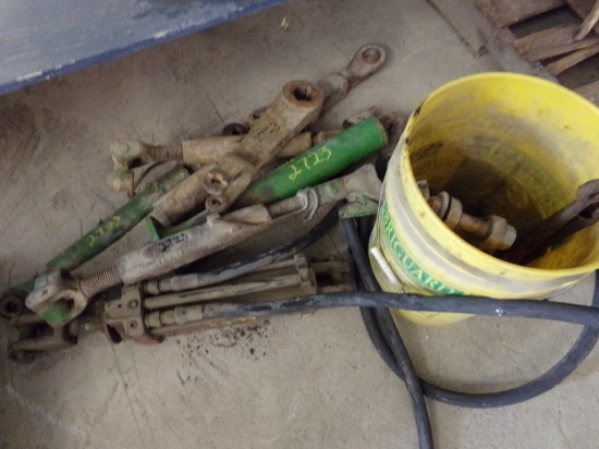 Yellow Bucket w/Cylinder & Top Links
