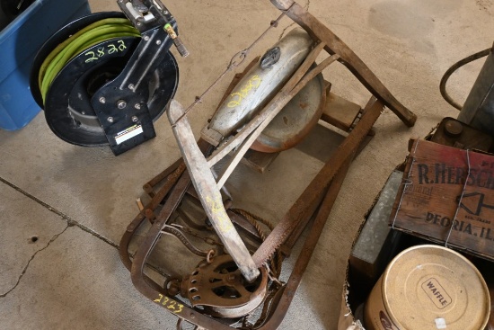 Forks and Saw, Wringer (2823)