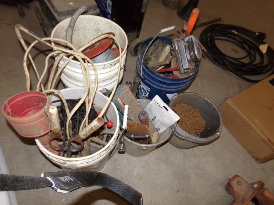 5 Buckets Tools and Hardware (#2866)