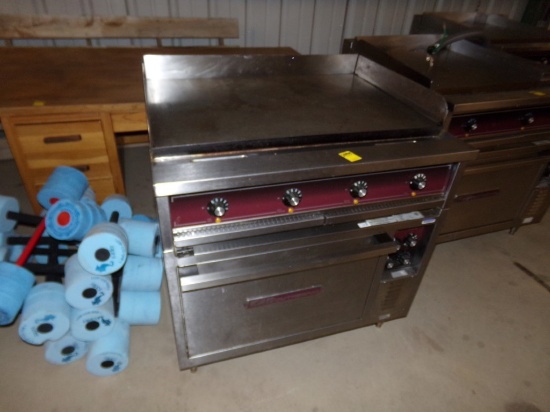 Southbend 4 Burner Electric Griddle with Oven (#2994)