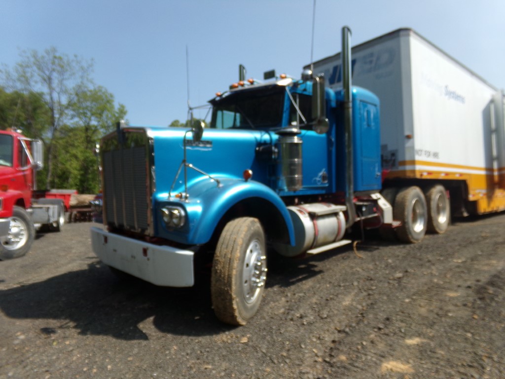 1974 ケンワースW900Aウィズリーファートレーラーバンディットトラッキング 1974 ケンワースW900Aウィズリーファートレーラーバンディット
