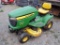 JD X300 Lawn Tractor w/42'' Deck, Hydro