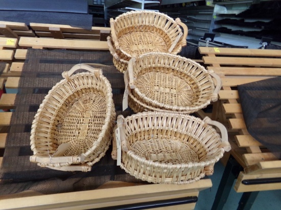 (8) Wicker Produce Baskets (8 x BID PRICE)