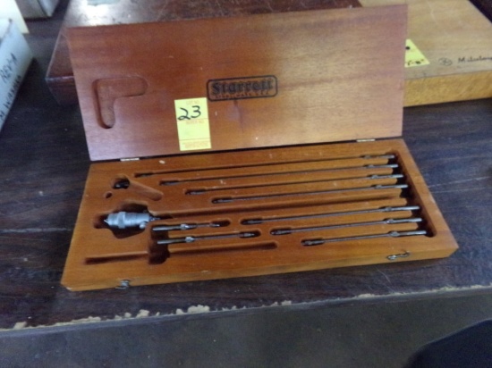 Strret Inner Mic Set w/10 Anvils, Looks Complete w/Wood Case (See Pic)