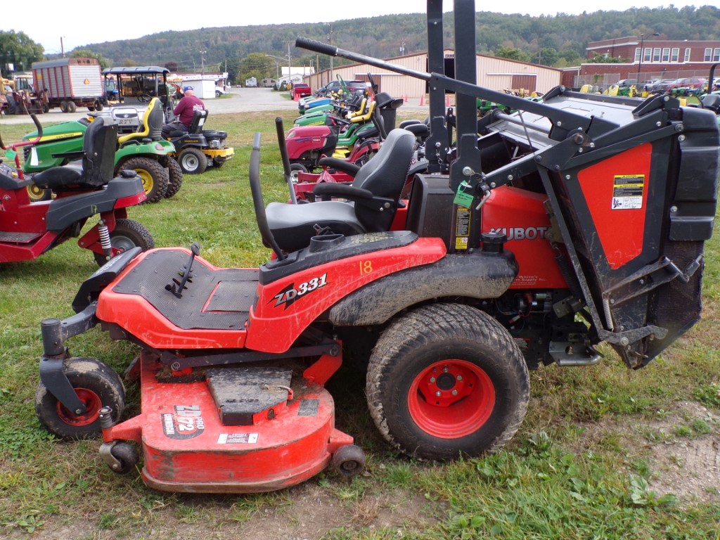Kubota ZD331 Zero Turn Mower w/72'' Commercial Proxibid