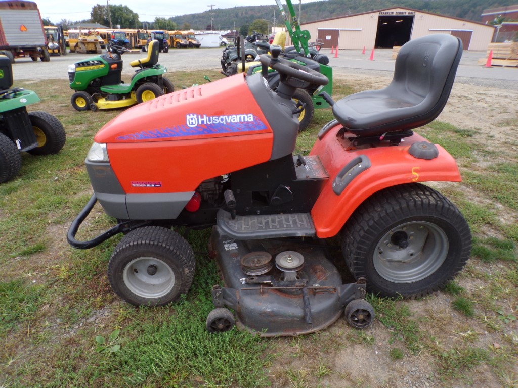 Husqvarna GTH2654 Riding Mower w 54 Deck 26 Proxibid