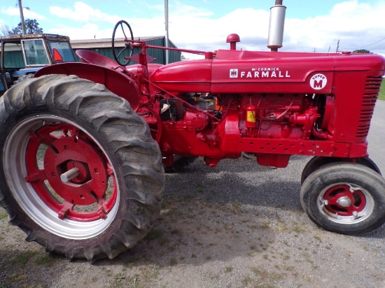 McCormick Farmall Super M Tractor (5616)