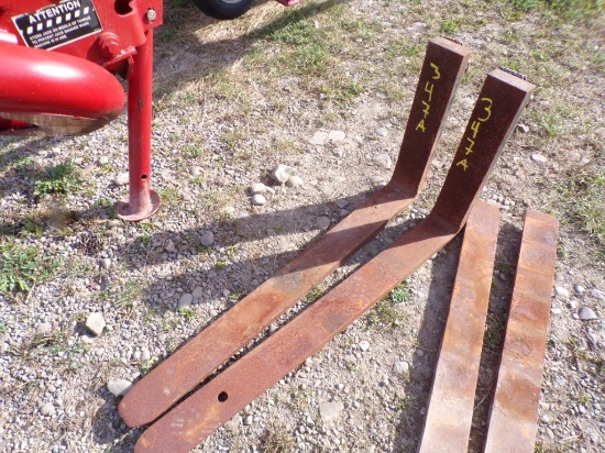 Pair Of Pallet Forks, Black, 42'', No Frames (6110)