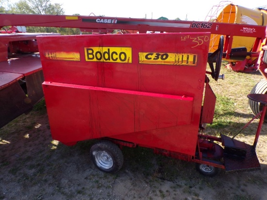 Bodco C30 Feeder wagon, Self Propelled, 5.5 HP Honda Engine, SN 9932-00001