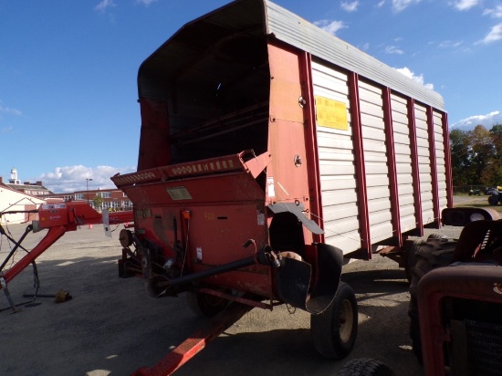 H&S Self Unloading Wagon (5662)