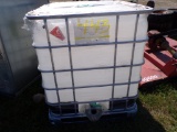 275 Gallon Poly Gaged Tank, Had Food Grade Liquid In It (5166)