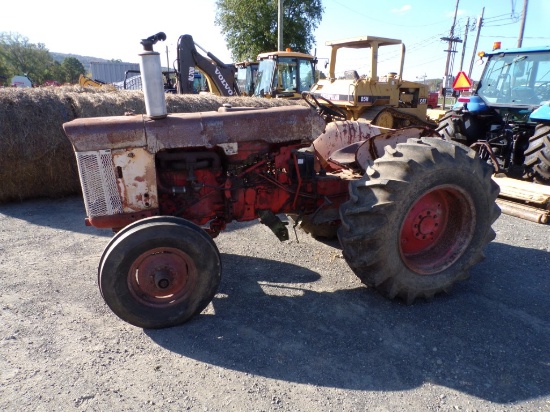 1953 Case 2  WD Tractor, 3 PTH, PTO, Gas, Runs (Has Engine Knock) (5944)
