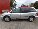 2005 Chrysler Town & Country, Silver, 113,815 Mi, BOTH SIDES ROCKERS ARE RU