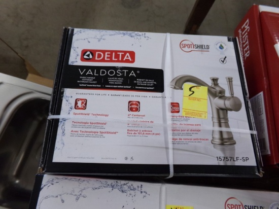 New Delta Valdosta Single Handle Center Set Bathroom Faucet, Brushed Nickel