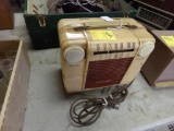 Westinghouse Portable Radio, AM, w/110V Cord or (2) Batteries (V-9293 & V-9