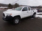 2019 Toyota Tacoma Ext Cab SR, 2wd, White, 122,834 Miles, VIN#5TFRX5GN8KX14