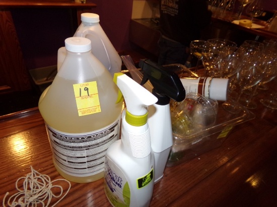 Group w/Cleaners, Plastic Box, Etc, (On Bar) Bring Your Own Box
