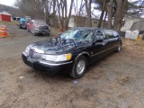 1999 Lincoln Town Car Executive (Limo), Leather, This Vehicle is a Limosine