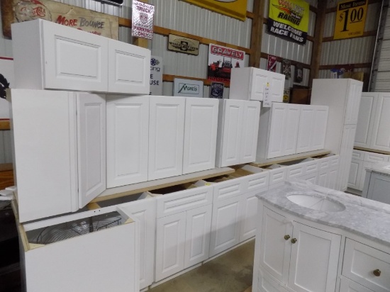 Aspen White 30'' Kitchen Cabinet Set, 15 Pc Set. Bases Include Corner Lazy