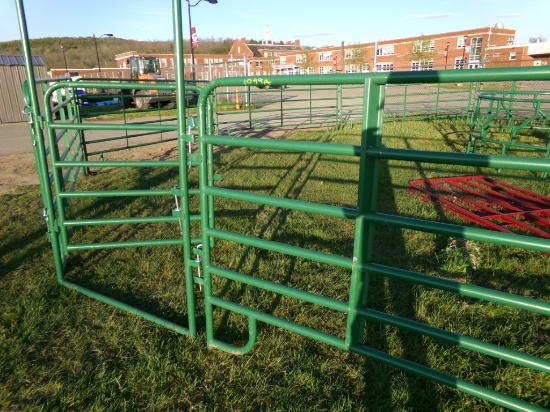 New 11 Pc. Green Corral with 12' Panels and a 4' Ride Thru Gate (5410)