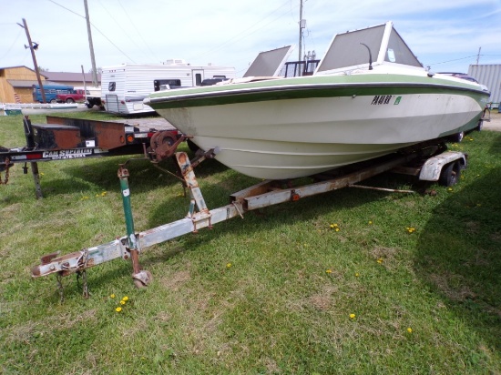 Glastron Closed Bow Fiberglass Boat on Tandem Axle Trailer, 302 Evinrude In