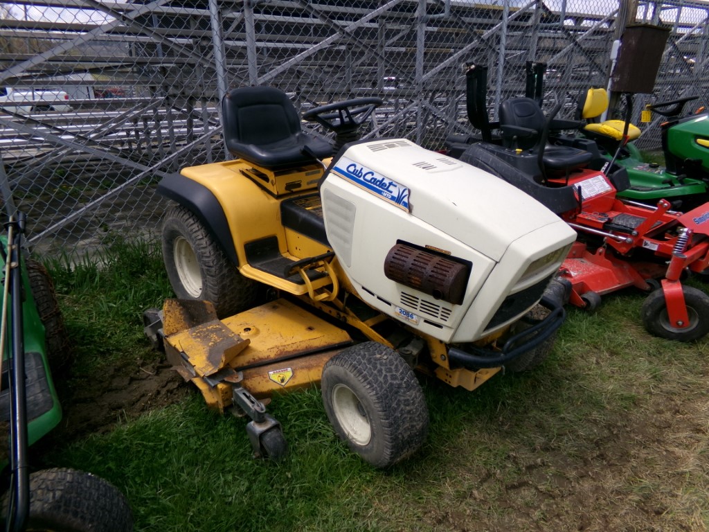 Cub Cadet 2086 Commercial Riding Mower w 60 Proxibid
