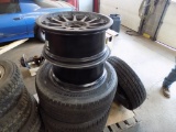 (4) 20'' Wheels, 6 Lug off Ford Expedition, (2) are Mounted, (2) Are Not (S
