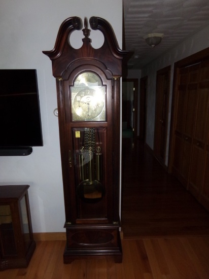 Howard Miller Grandfather Clock, Brass Face with Calendar, Ser. #511635 Reg