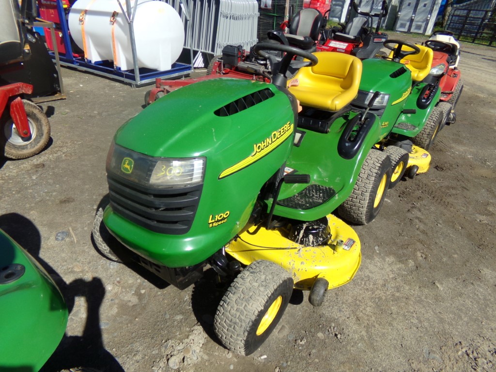 100 Series John Deere L110 42 Deck John Deere Lawn Mower 100