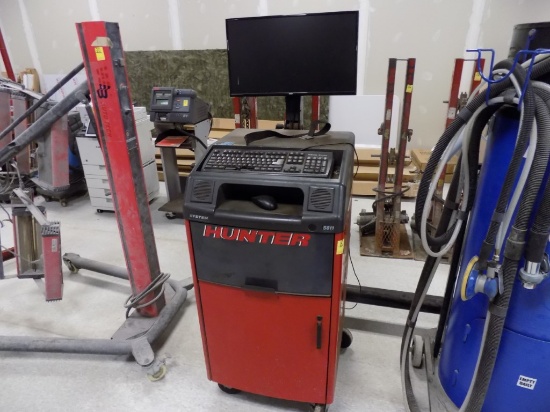 Hunter Alignment Cabinet, System S811, With Monitor, Keyboard, Printer, Cab