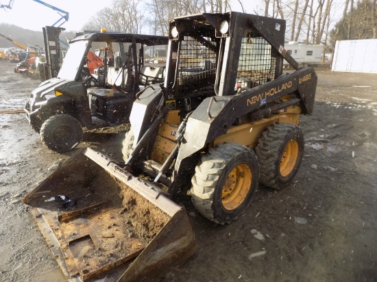 New Holland LX465 Skid Steer Super Boom, 6072 Hours, 66' Bucket, s/n 863943