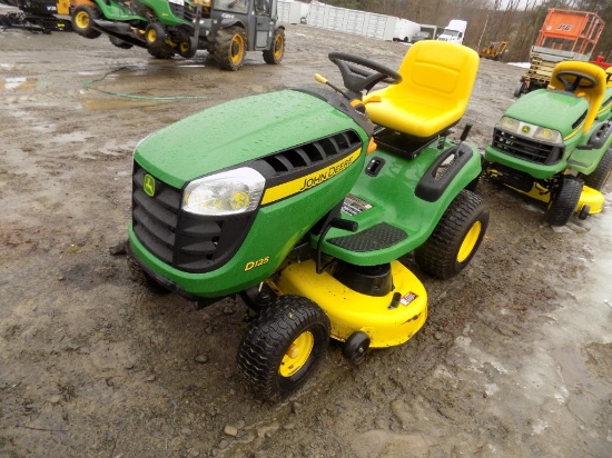 John Deere D125 with 42'' Deck, 20 HP Engine, Hydro, 270 Hrs., SN 566755