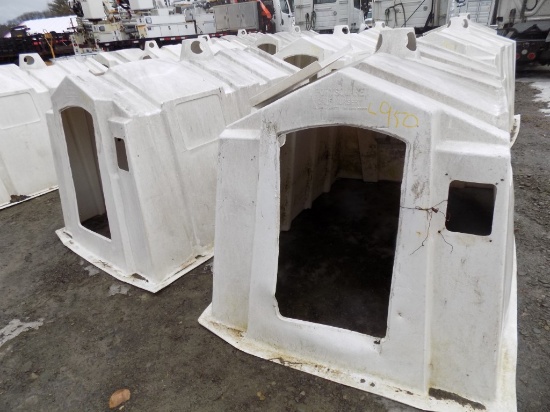 (2) Poly Calf Huts (2 x Bid Price)