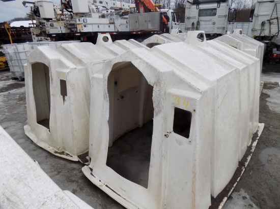 (2) Poly Calf Huts (2 x Bid Price)