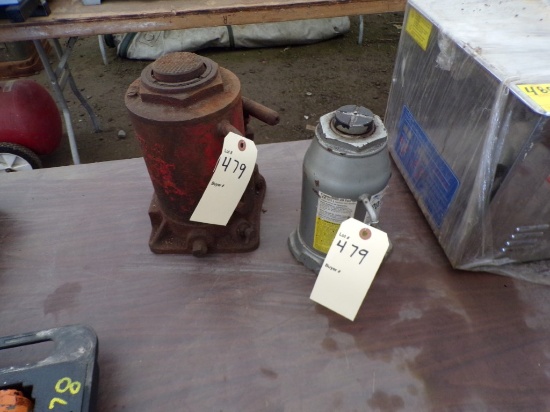 (2) ydraulic Bottle Jacks - (1) 20 Ton, (1) Red, UNKNOWN CAPACITY
