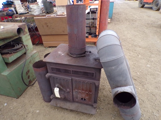 Vintage Wood Stove with 8'' Pipe Pcs.