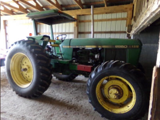 TOP QUALITY TRACTOR & FARM EQUIPMENT AUCTION