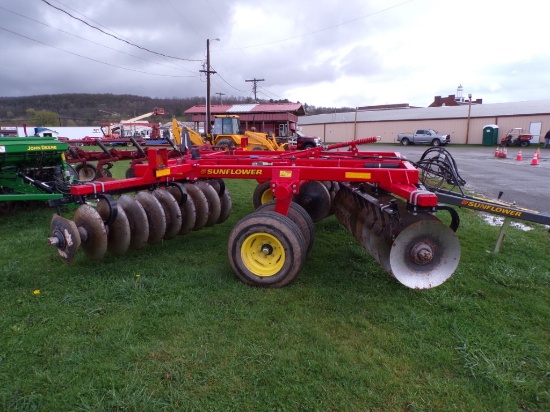 Sunflower 1212 Field Disc,Pratically New, Used On 30 Acre, 12'-13' Width C-