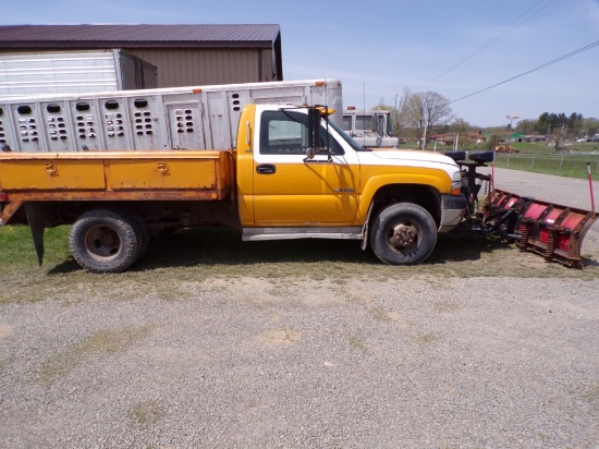 2002 Chevrolet 3500 Pickup, Yellow and White, 4 WD, 5 Spd. Manual, 149,749