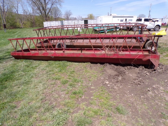 Feeder Wagon Body, Rusty Floor - NO RUNNING GEAR  (5917)