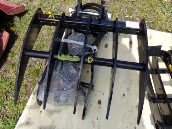 Hydraulic Thumb & Rake Attachment for Import Mini Excavator (9372)