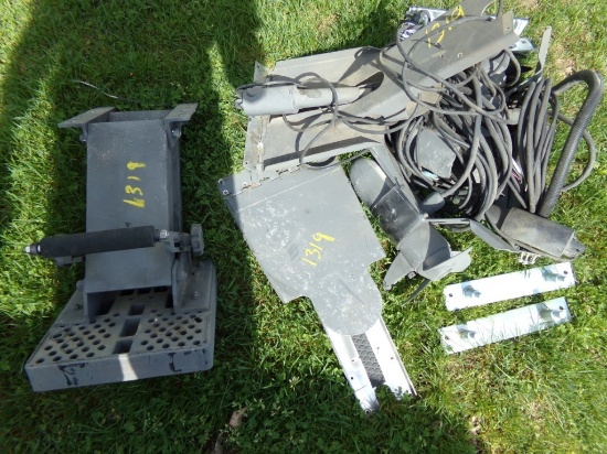 Jack Plate with Motors (5241)