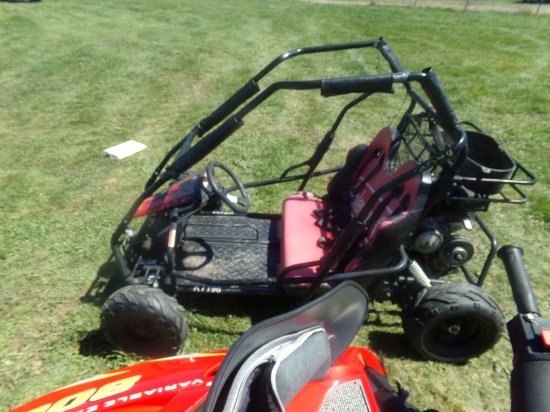 Black KT196 2 Seater Go Cart, 4 Stroke Gas Engine, Runs (5006)