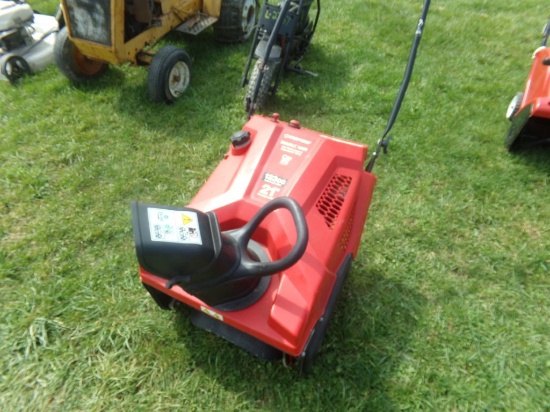 Toro Power Clear 2 Cycle 21'' Snow Blower, 141cc Engine, Runs, NEEDS PULL R