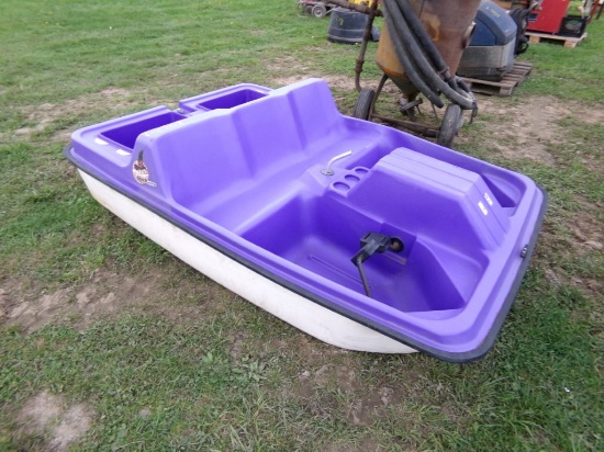 Clayton Pork 3-Person KL Industries Sea Hawk Paddle Boat (4087)