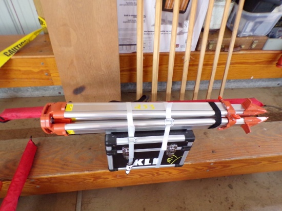 New SKLP Leveling Rotary Laser Level w/Tripod And Grade Stick