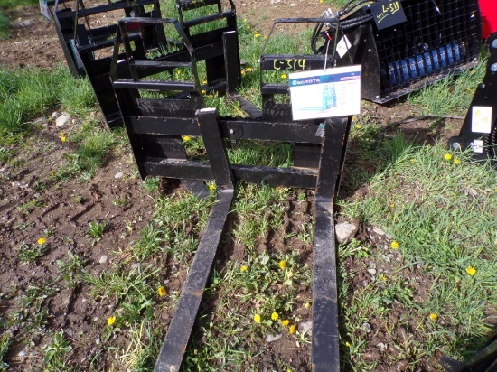 New Agrotk 48'' Walk Thru Euro Mount Pallet Forks